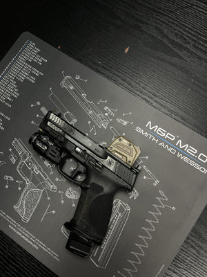 Open vs. Closed Emitter: Best Red Dot for Your Pistol